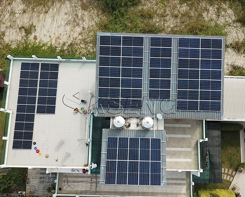 Efficient solar panel roof mounting system for long-term energy sustainability