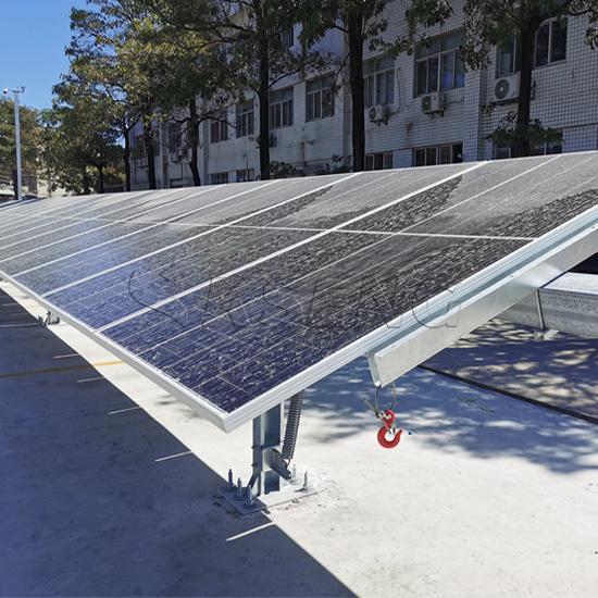 Montaje de panel solar giratorio
