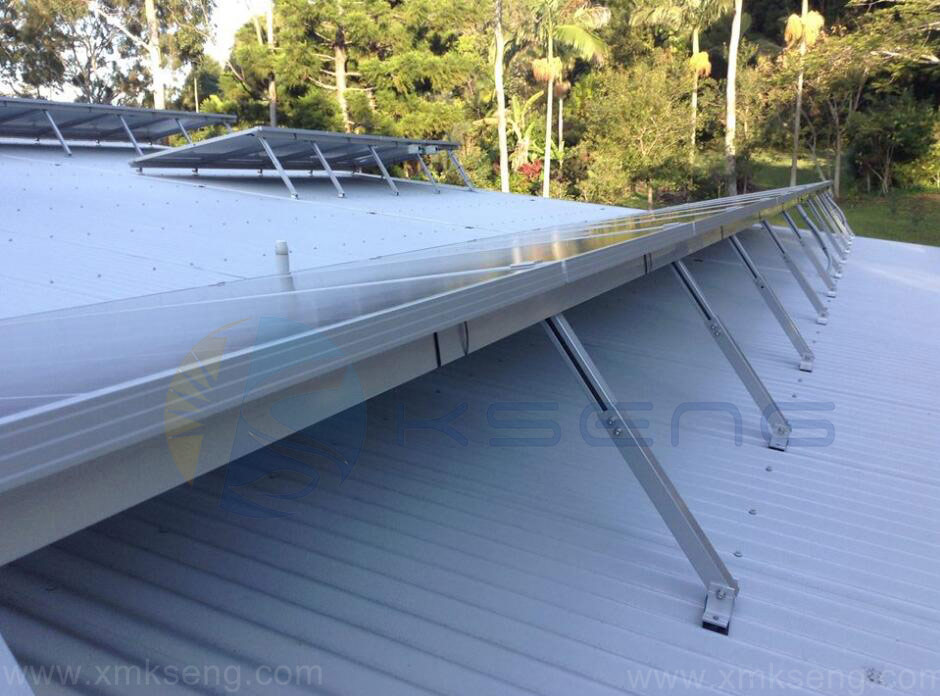 Soporte de montaje de título de panel solar ajustable para techo de perfil bajo o techo plano