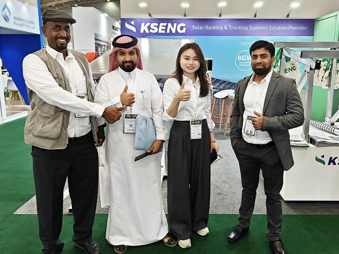 Kseng Solar exhibe soluciones de estanterías solares para todos los escenarios en The Solar Show KSA 2023