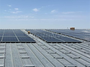 Proyecto de soporte de montaje para paneles solares de 3,2 MW en techos metálicos de Uzbekistán